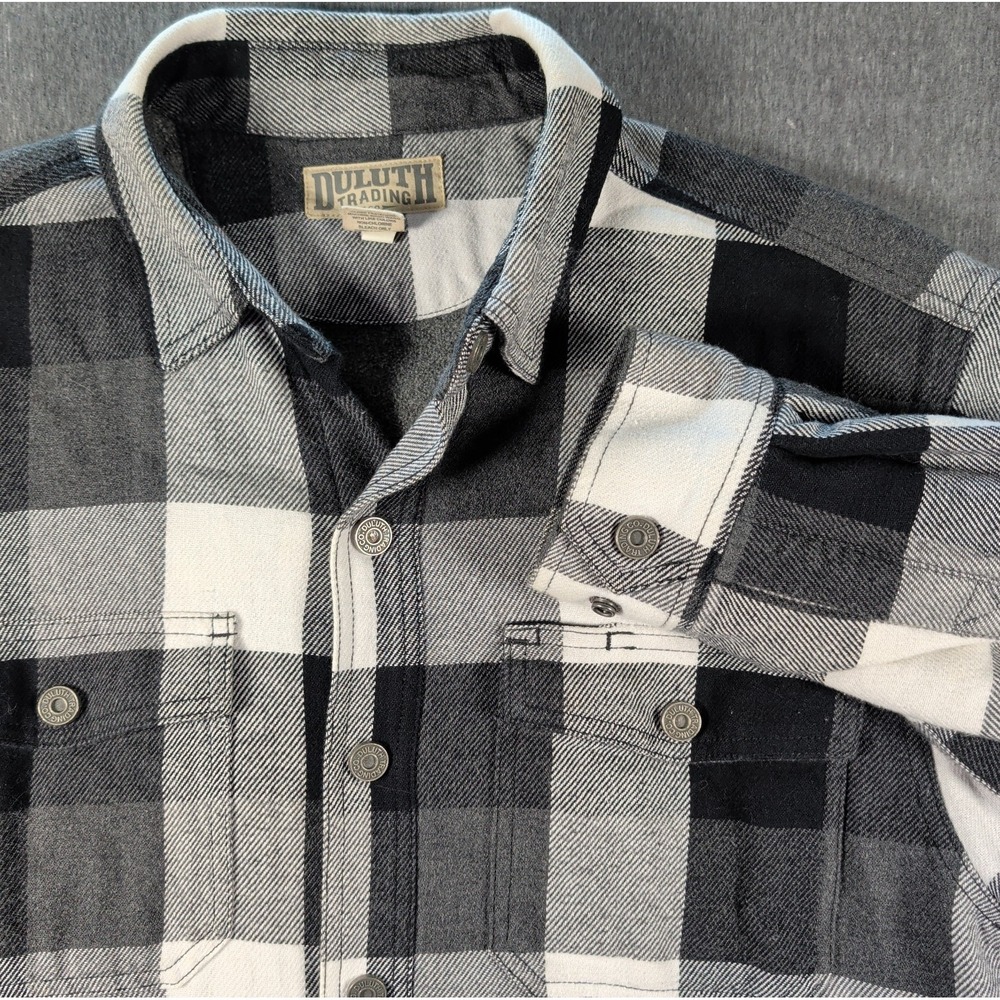 DULUTH Trading Mens Size M Shacket‎ Flapjack Fleece Lined Flannel Chore Jacket